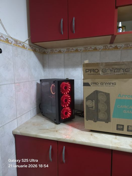 Vând calculator Gaming Ryzen 5 2400G Am4  16gb  ddr4