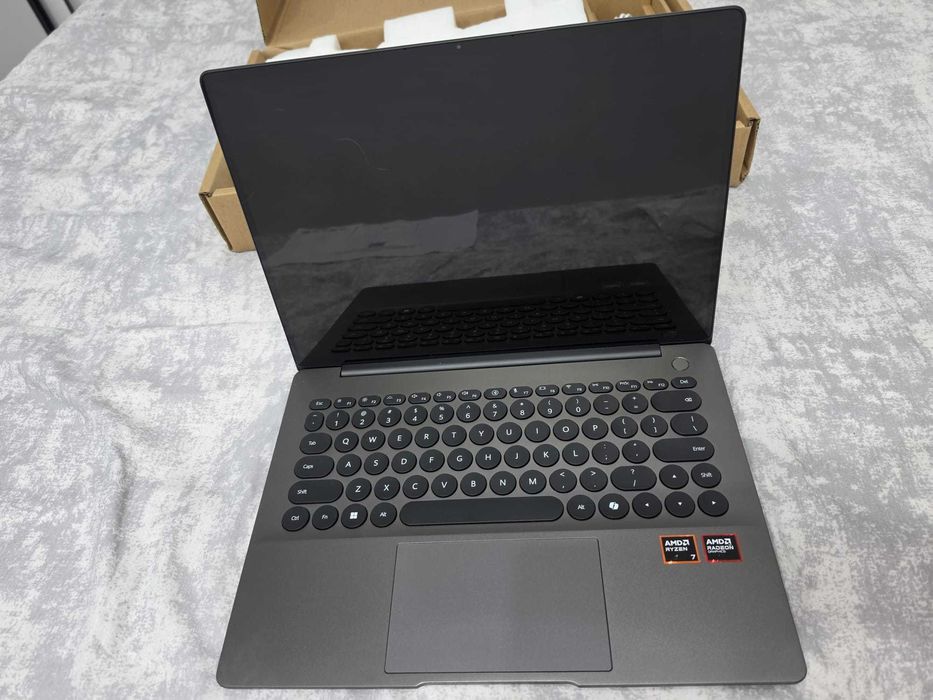 Laptop Hi MateBook 14 OLED 2.8K Touch – Ryzen 7, 16GB, 1TB, Win 11 Pro (Full Box)