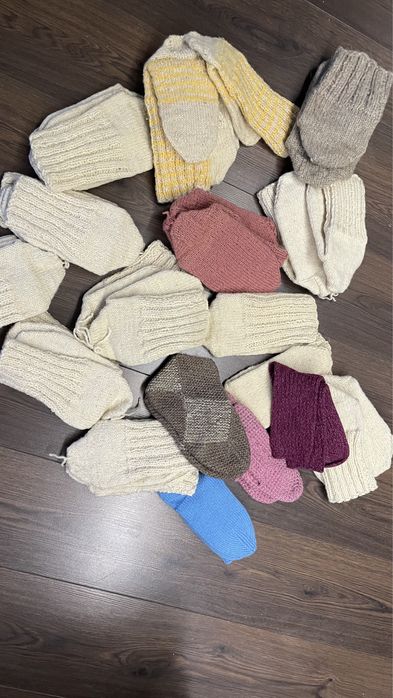 Продавам вълнени чорапи