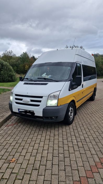 Ford transit 8+1