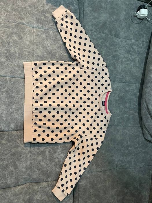 Свитшот на девочку 7-8 лет