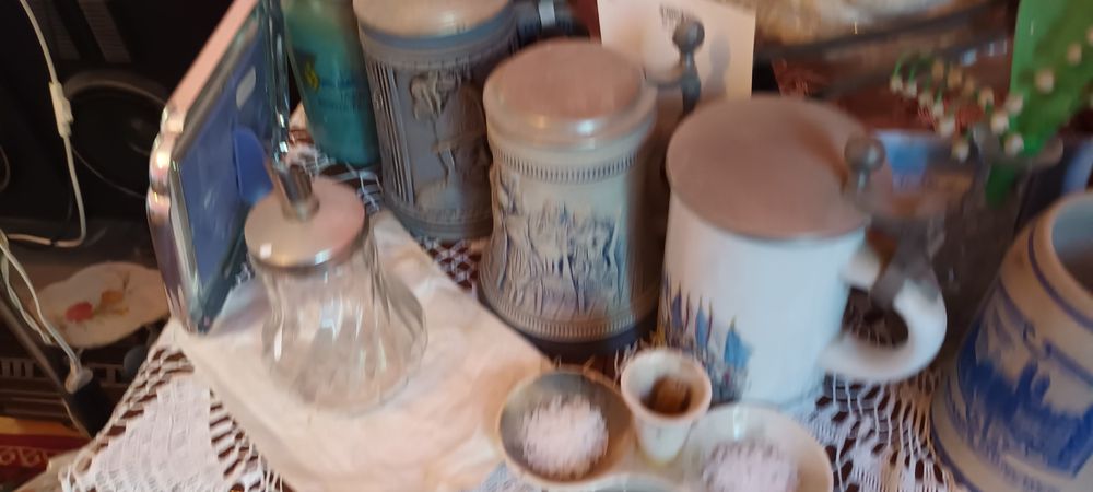 Masina de cusut manuala stare f bună complecta.