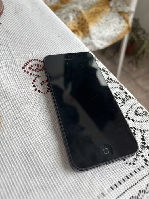 iPhone 5 запазен