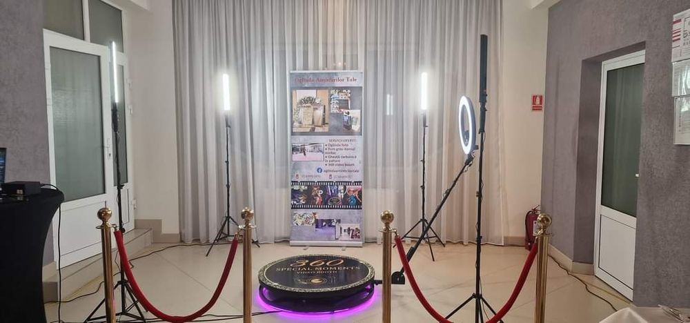 Oglinda foto, oglinda magica, 360 video booth, Mascote Mickey & Minnie