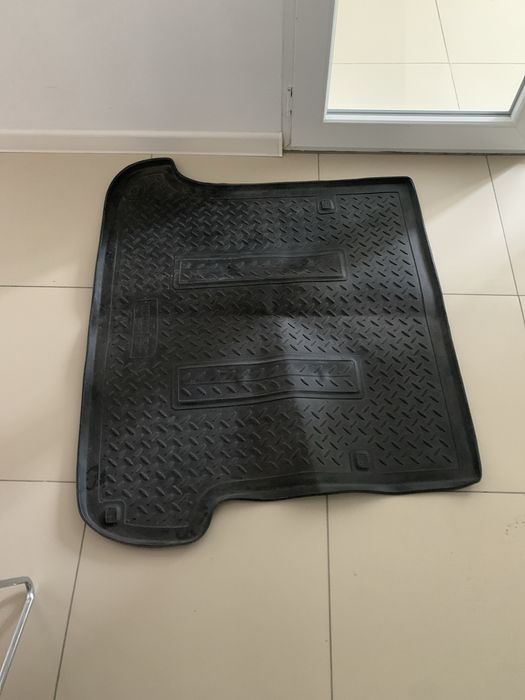 Автомобилтный коврик на прадо 120