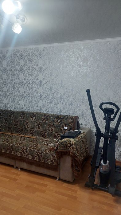 Продам двух комнатную