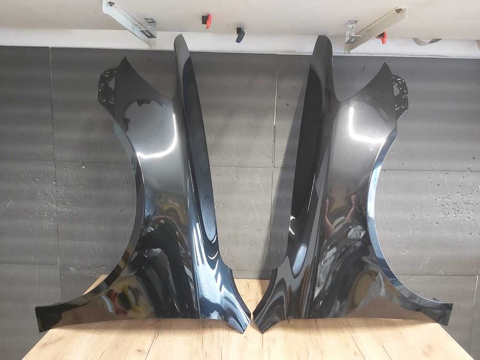 Aripa Fata Dreapta & Stanga Skoda Octavia 2/II 2008-2013 (F9R (Negru))