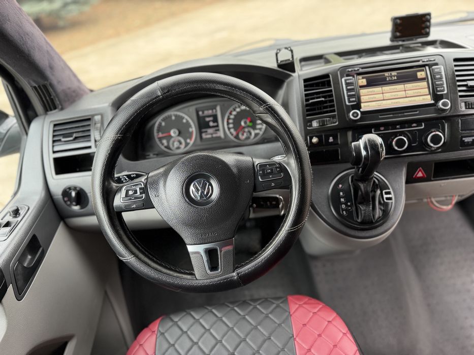 VW T5 - 2011 - XXL - Automat - DSG - 2.0 TDI - Euro 5 - 140 CP - 9 Locuri - Autoturism in acte - AC - Sirocow - Cui Remorcare - Jante aliaj - ETC -