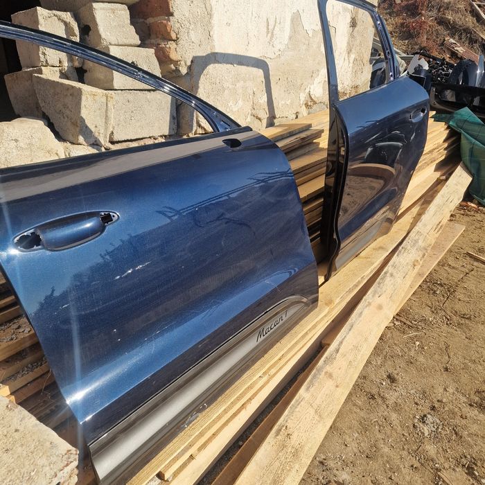 Porsche Macan предна дясна врата