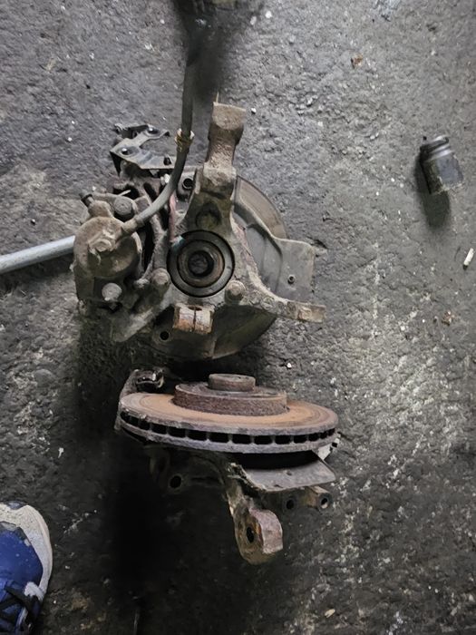 Fuzeta stanga dreapta Opel astra g 1.7 4prezoane