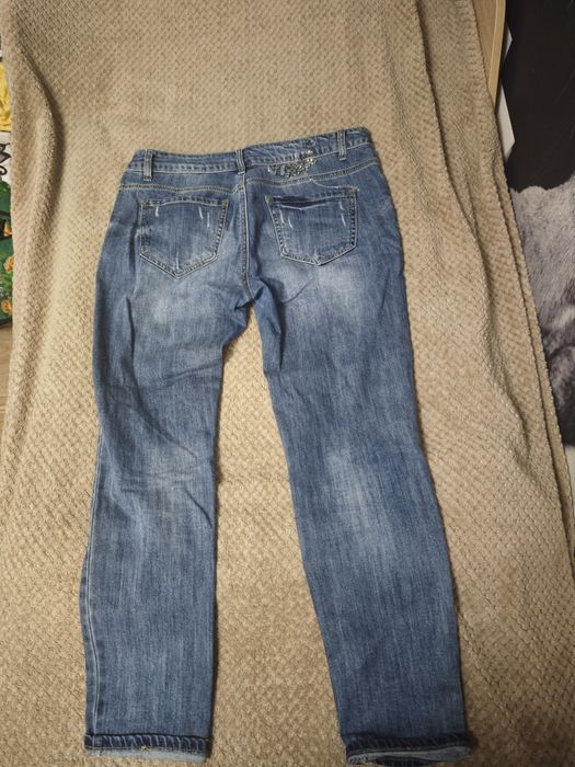 Продам джинсы женские