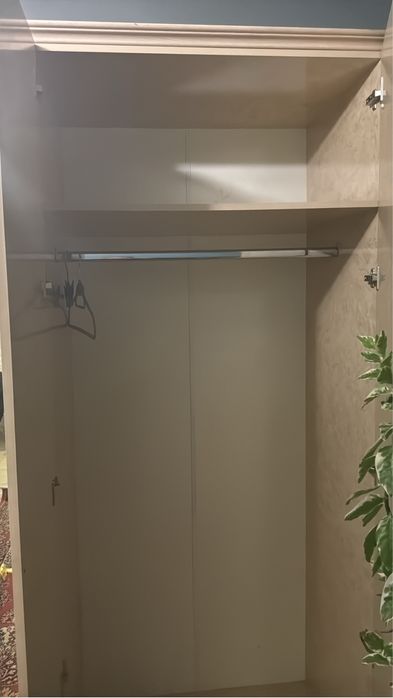 Продам срочно мебель