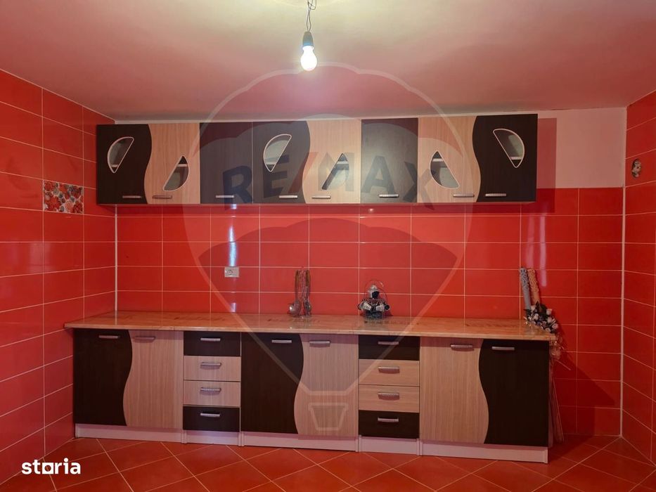 De vanzare casa solida cu teren generos si acces facil Lespezi Bacau