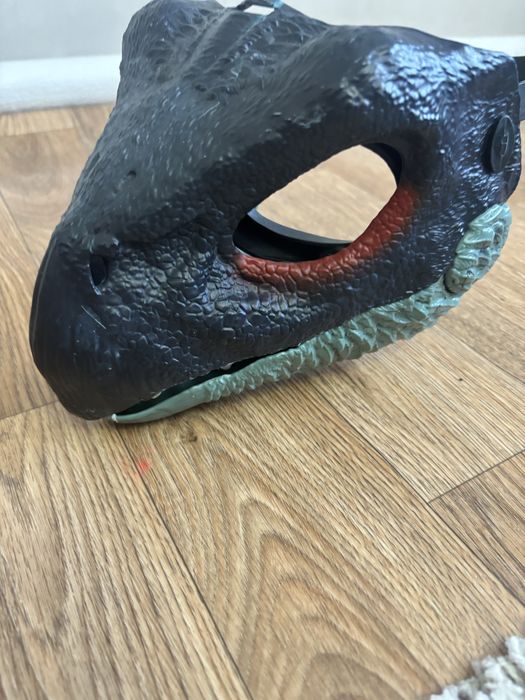 маска раптора, с открывающим ртом