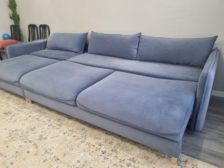 Диван гостиной 4м