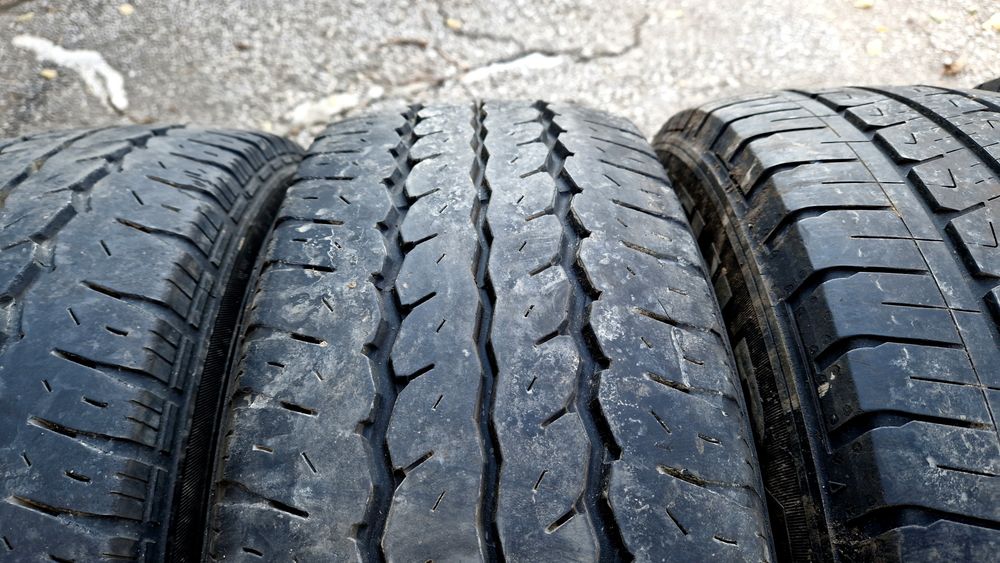 4бр 205/65/15 C бусови летни гуми  Maxxis / Fulda