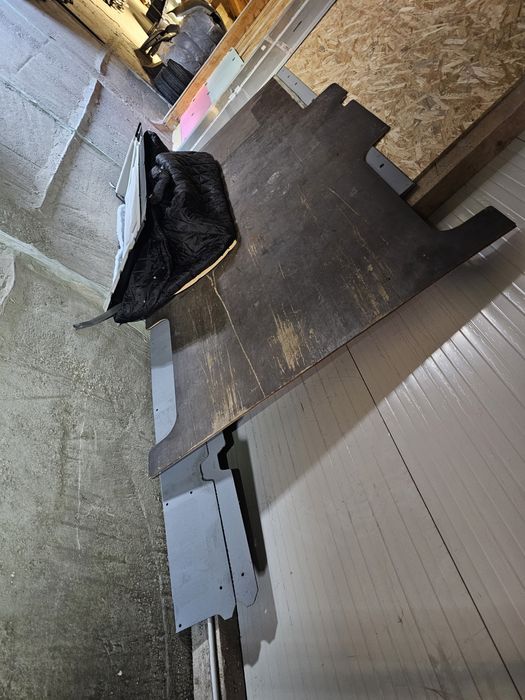 Interior Ford transit 2017, Pat pliabil