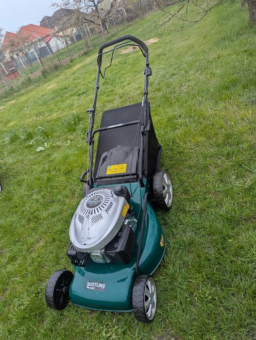 Masina de tuns  cu tractiune - XXL