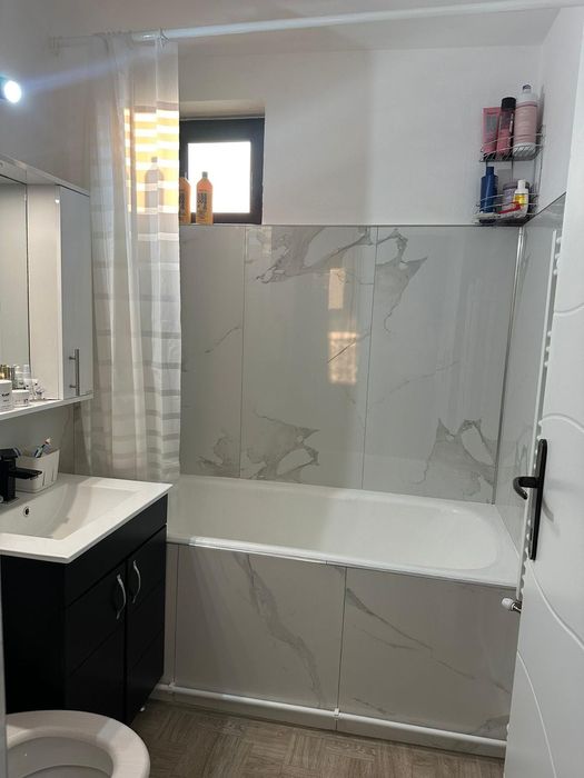 vand apartament în Motru