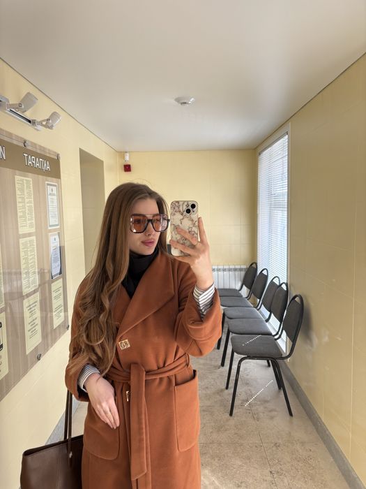 Продаю пальто, в отличном  состоянии)