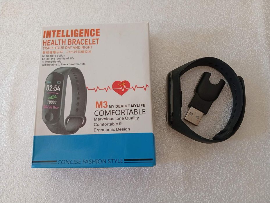 Смарт гривна-часовник