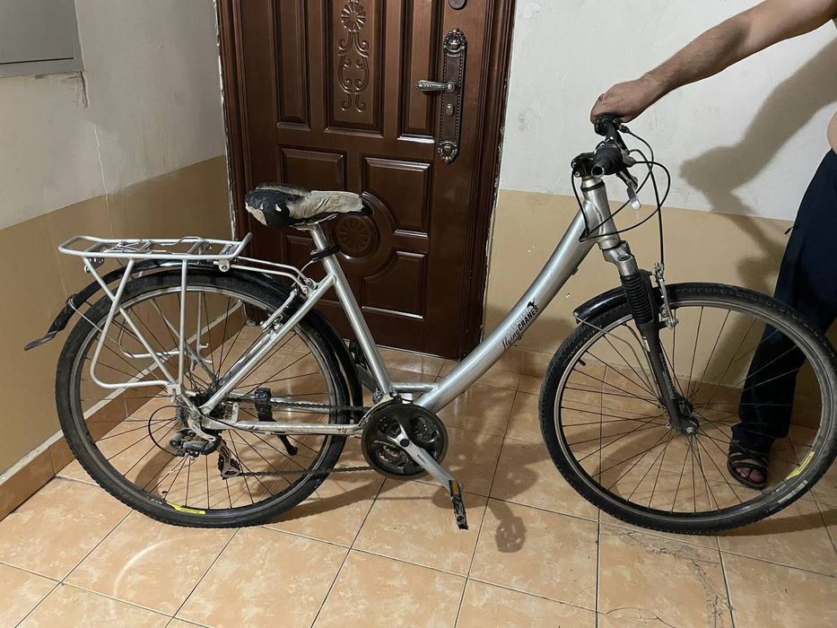 Велисапед сотилади