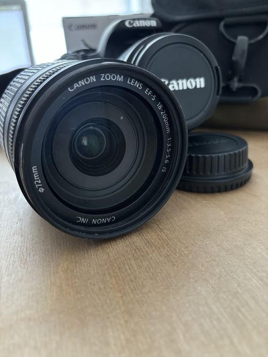 Canon EOS 650D линза EF-S18-200