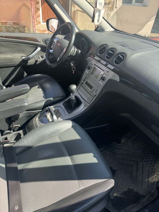 Vând Ford Galaxy s-max 2007,1.8d, 7 locuri (distribuție schimbata)