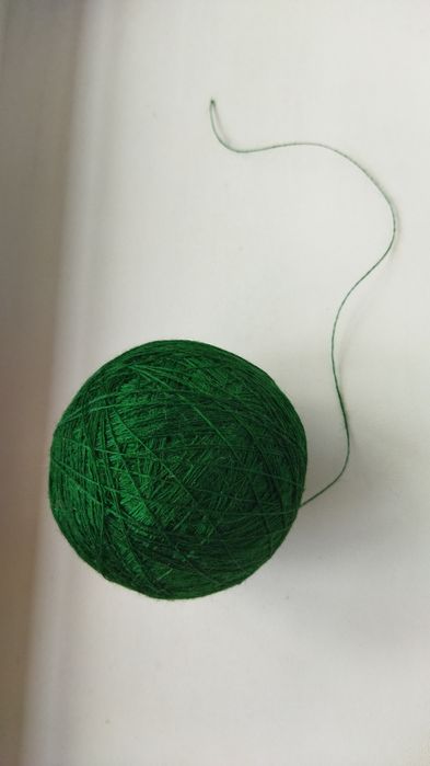 Нитки х/б , пряжа.