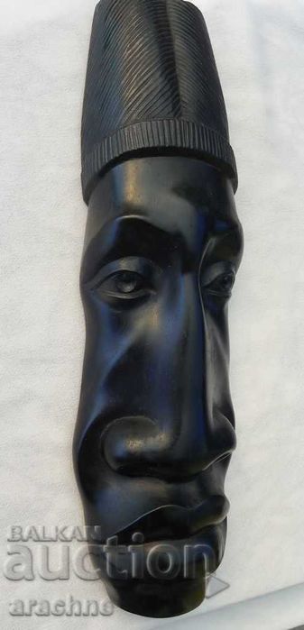 Кубинска статуетка от антилско желязно дърво