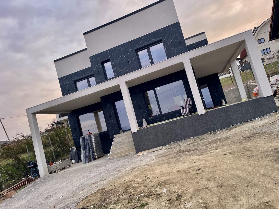 Casa nou construita de vanzare, proprietate premium, utilata/mobilata
