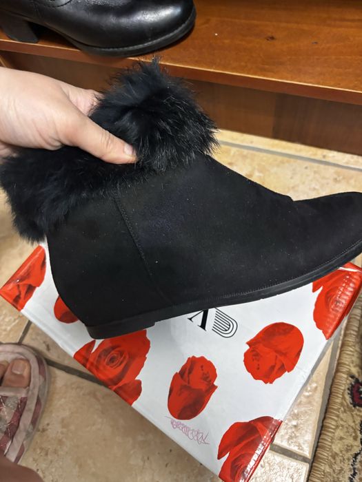 Продам обувь по нищким ценам