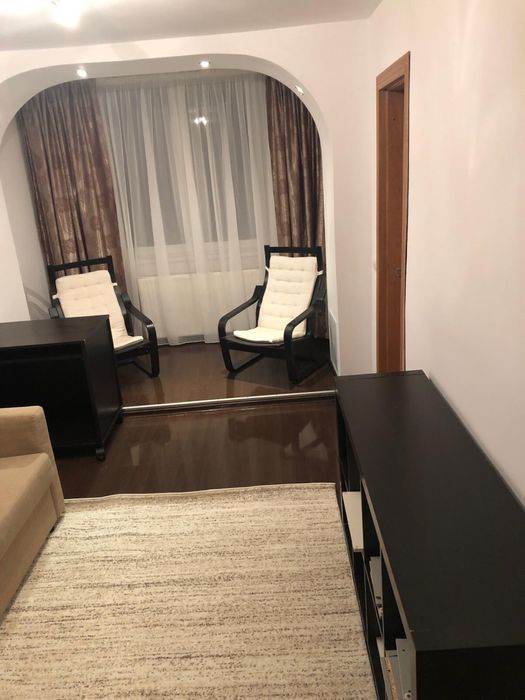 Dau spre inchiriere  garsoniera, mobilata, cu centrala,