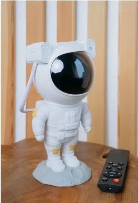 Проектор-Ночник "Космонавт" - Звездное Небо У Вас Дома!  Новый Год