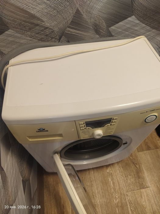 Машинка стиральная