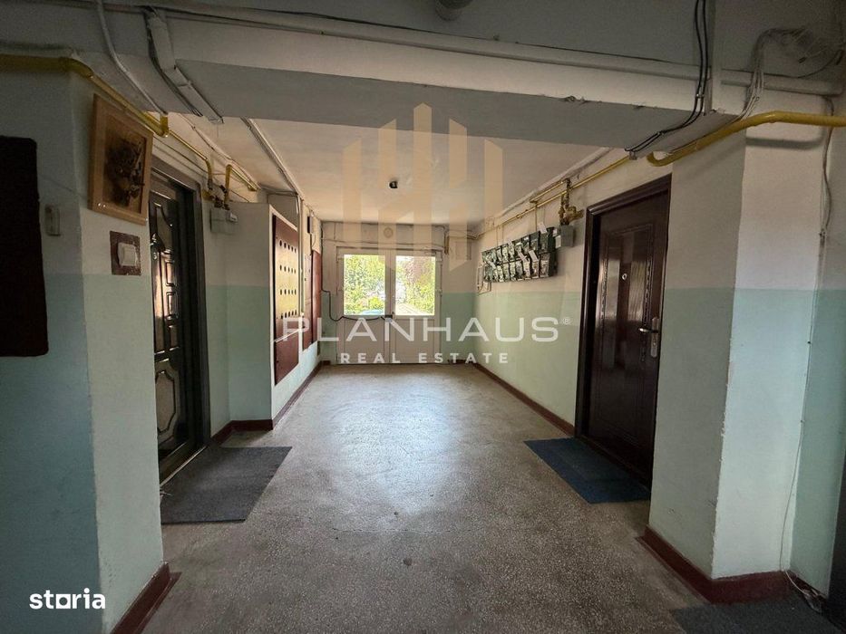 Apartament 2 camere,zona B-dul Traian Pizza Plus/Petru Rares