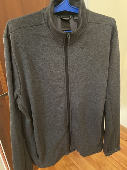 Спортивные костюмы