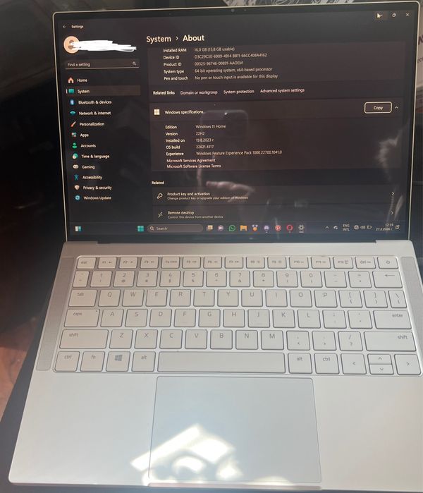 лаптоп razer book 13