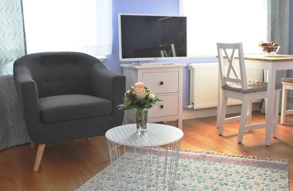 Дава се под наем Двустаен апартамент в Пловдив, Беломорски - 55 кв.м за 175 € - Снимка #1