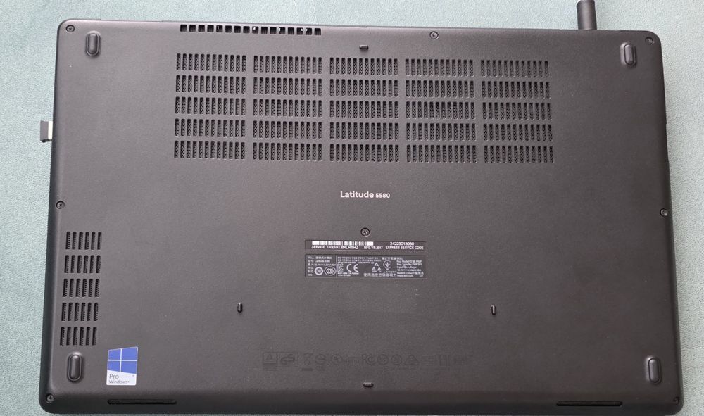 Vand laptop Dell Latitude 5580