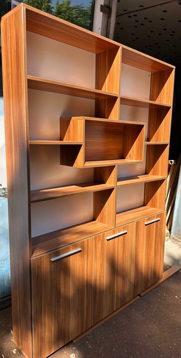 Biblioteca cu rafturi; Dulap cu spatii de depozitare; Biblioraft