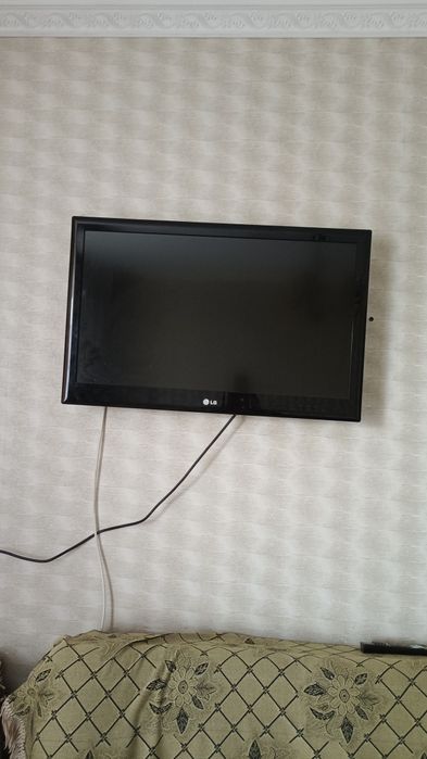 Телевизор LG.продам
