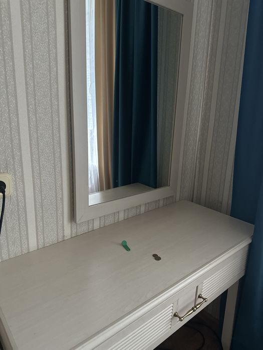 Продаю шкаф и комод со стульчиком