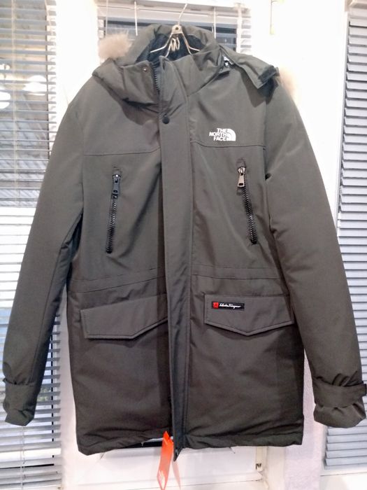 Отличный пуховик! Новый!