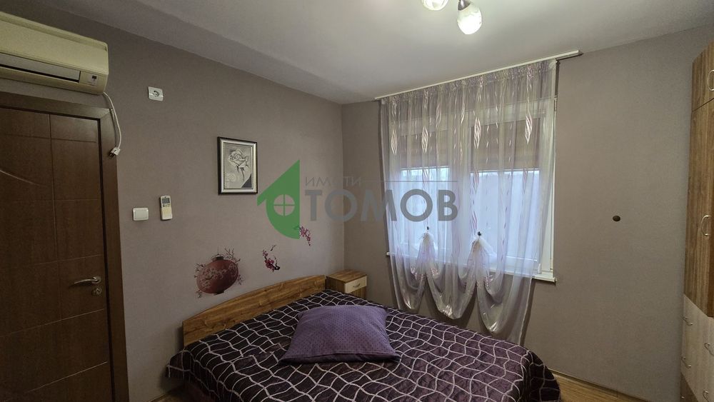 Двустаен апартамент с бокс под наем в кв. Опълченски