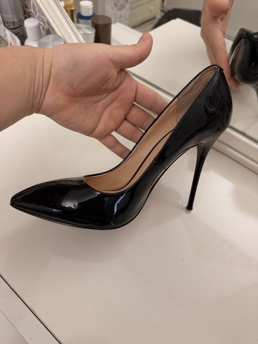 Продам туфли женские