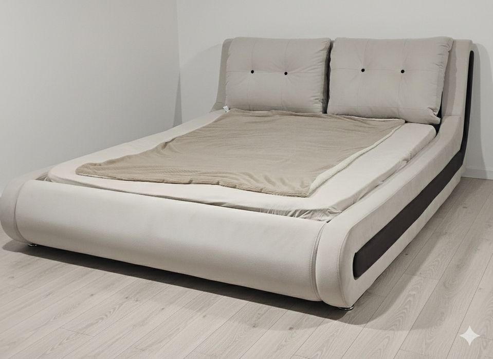 Pat dormitor 160/220 si canapea extensibilă