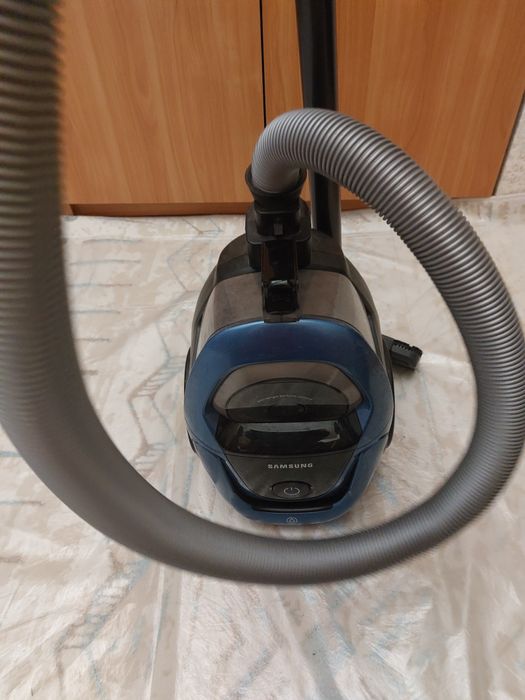 Продаётся пылесос Самсунг б/у