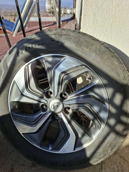 Vind roti Hyundai Kona cu cauciucuri de vara 205x60x16