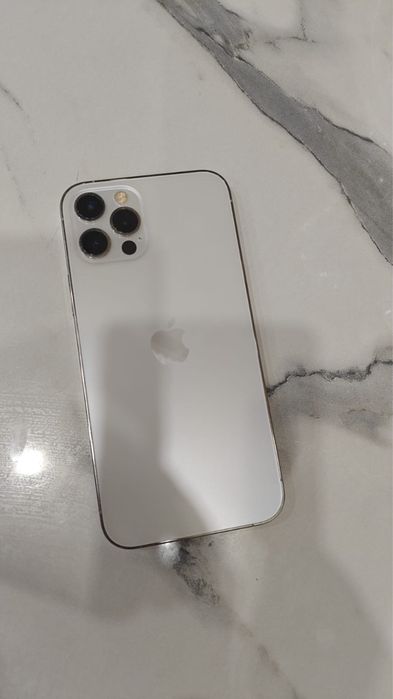 iphone 12 pro б/у срочно продается